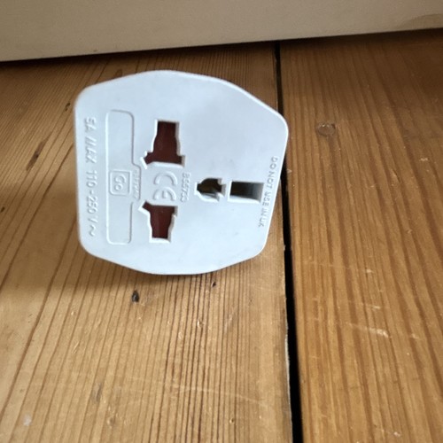 Universal travel plug adapter - universal,